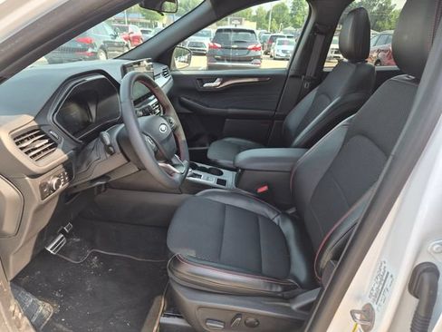Used 2023 Ford Escape ST-Line w/ Tech Pack #1 AWD/4WD image 13