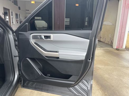 Used 2023 Ford Explorer XLT w/ Equipment Group 202A image 26