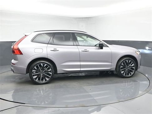 New 2026 Volvo XC60 B5 Ultra w/ Protection Package Premier image 8