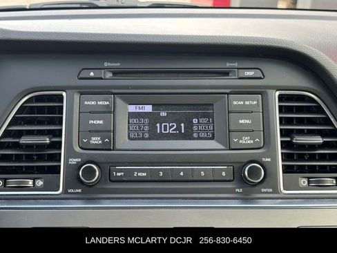 Used 2017 Hyundai Sonata SE image 26