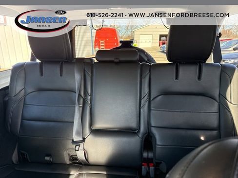 Used 2021 Jeep Wrangler Unlimited Sahara w/ Cold Weather Group image 12