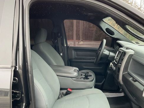 Used 2017 RAM 1500 Express w/ Black Ram 1500 Express Group image 28