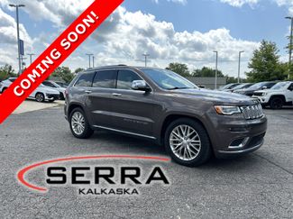 Used 2018 Jeep Grand Cherokee Summit w/ Skid Plate Group AWD/4WD video 1