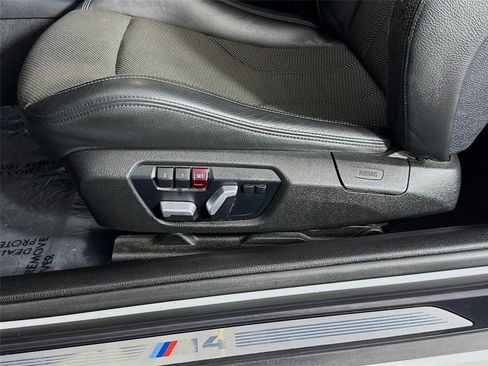 Used 2018 BMW M4 Coupe w/ Competition Package RWD image 21