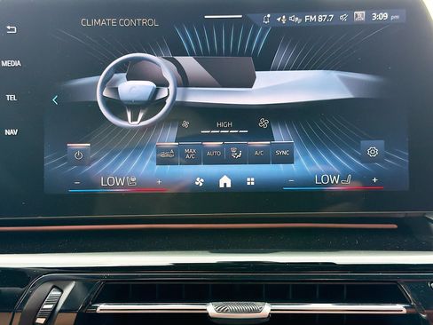 New 2026 BMW X1 xDrive28i w/ Convenience Package AWD/4WD image 33