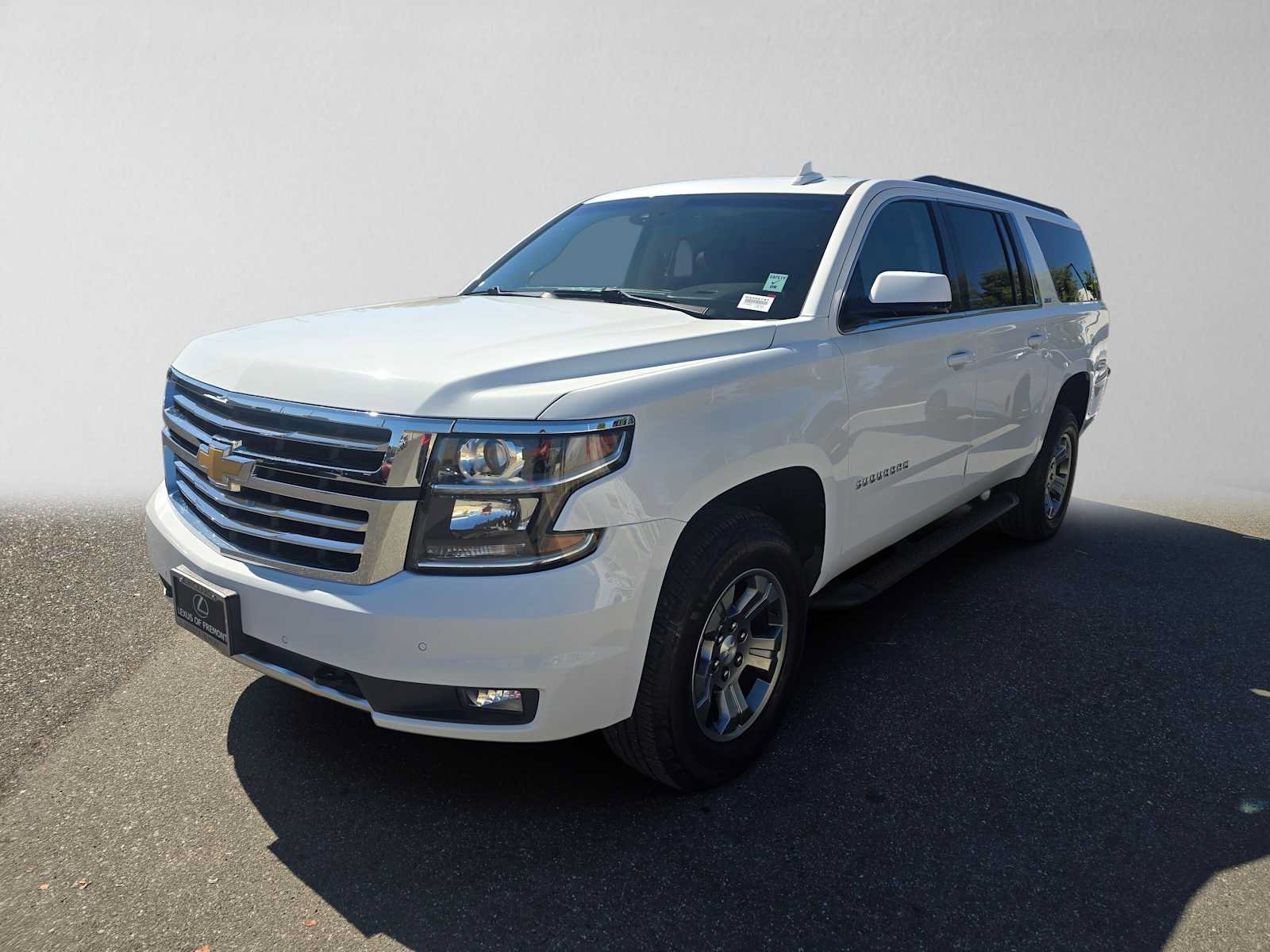 Used 2019 Chevrolet Suburban LT w/ Luxury Package AWD/4WD image 7
