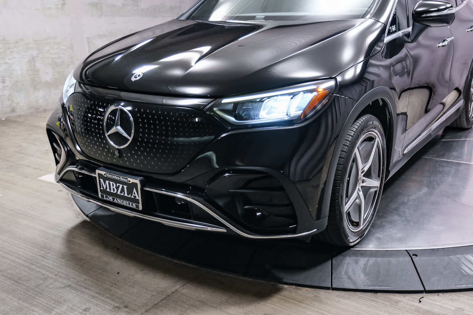 Certified 2023 Mercedes-Benz EQE 350+ SUV image 11