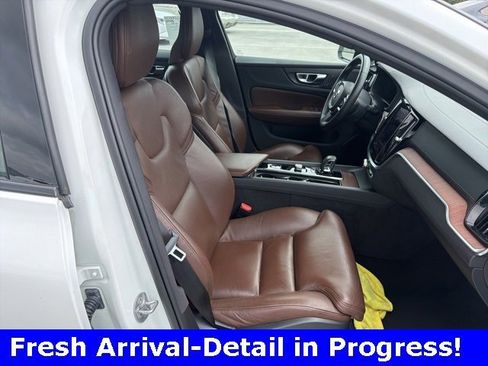 Used 2024 Volvo S60 B5 Ultimate image 16