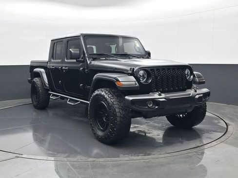 Used 2021 Jeep Gladiator Willys image 3