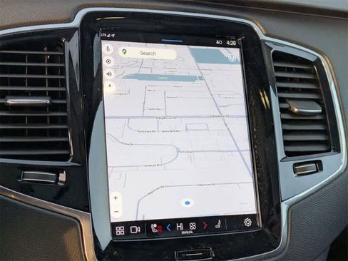 Used 2025 Volvo XC90 T8 Plus w/ Protection Package Premier image 29