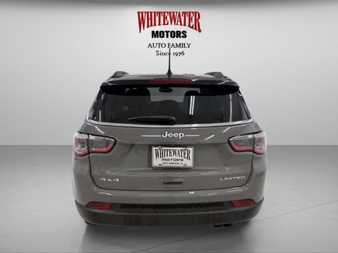 Used 2021 Jeep Compass Limited w/ Sun and Sound Group AWD/4WD image 3