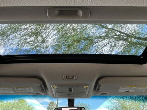 Used 2017 Nissan Pathfinder Platinum w/ Cargo Package image 30