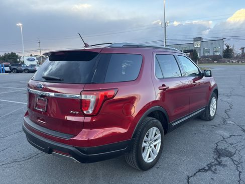 Used 2019 Ford Explorer XLT w/ Equipment Group 201A image 3