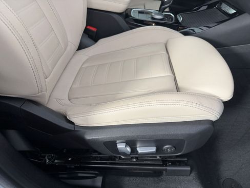 Used 2024 BMW X3 sDrive30i w/ Premium Package RWD image 14