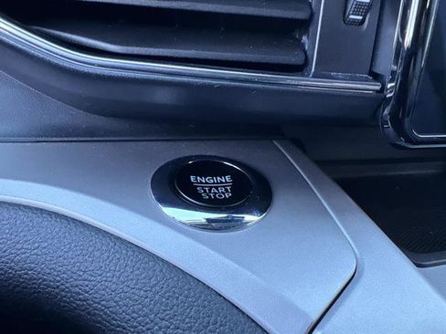 Used 2023 Ford Explorer XLT w/ Equipment Group 202A image 19