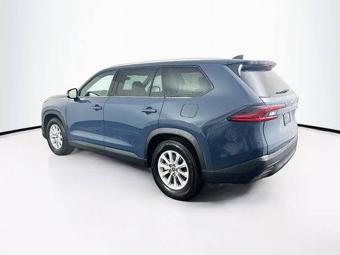 Used 2025 Toyota Grand Highlander FWD image 5