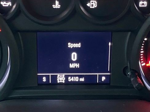 Certified 2025 Chevrolet Silverado 1500 Custom image 19