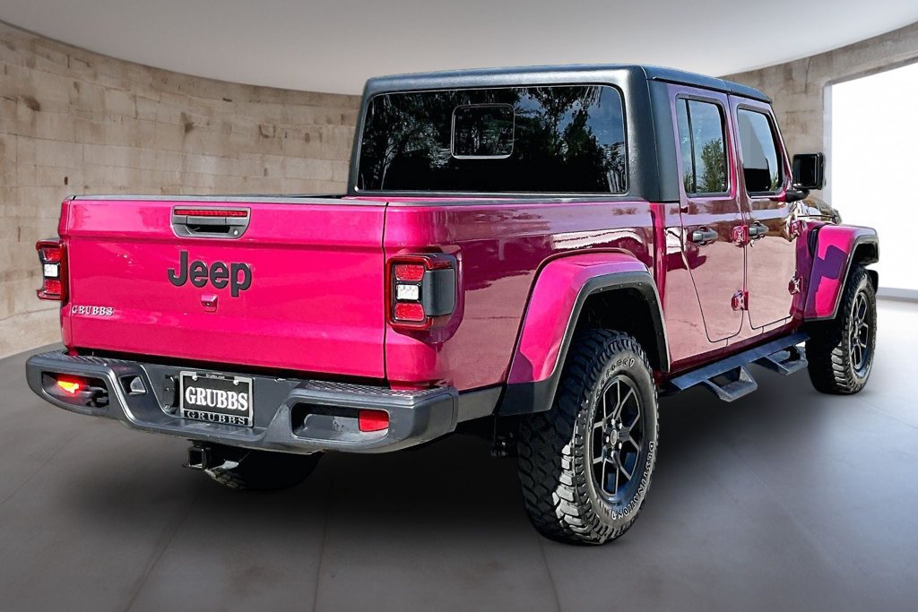 Used 2024 Jeep Gladiator Sport AWD/4WD image 2