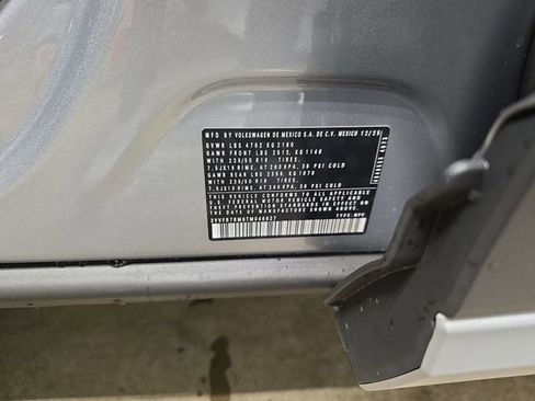 New 2026 Volkswagen Tiguan SE FWD image 29