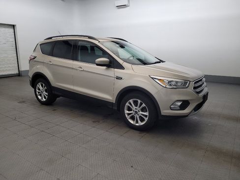 Used 2017 Ford Escape SE w/ Equipment Group 201A AWD/4WD image 11