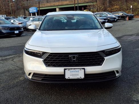 Used 2023 Honda Accord EX image 2