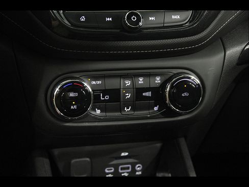 Certified 2023 Chevrolet TrailBlazer ACTIV w/ Sun and Liftgate Package AWD/4WD image 15