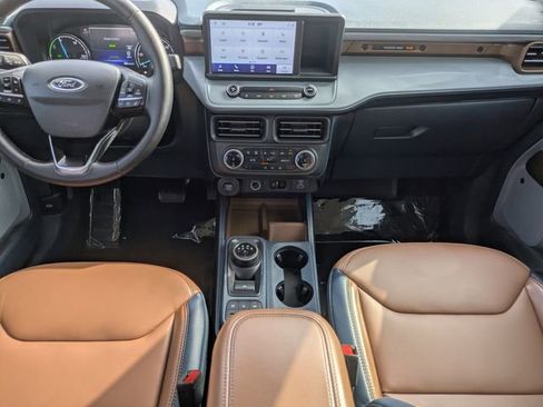 Used 2024 Ford Maverick Lariat image 11