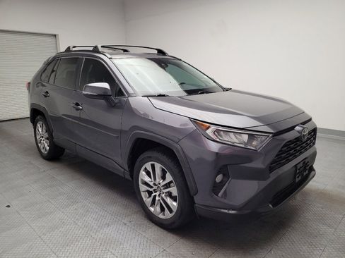 Used 2020 Toyota RAV4 XLE Premium w/ Carpet Mat Package FWD image 13