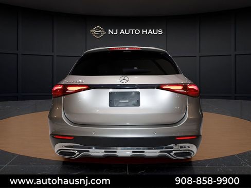 Used 2023 Mercedes-Benz GLC 300 image 7