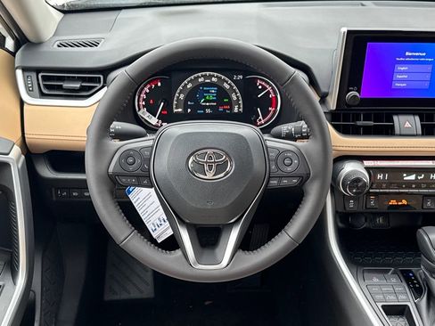 New 2025 Toyota RAV4 XLE image 12