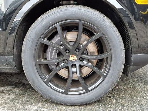 New 2026 Porsche Cayenne AWD/4WD image 12