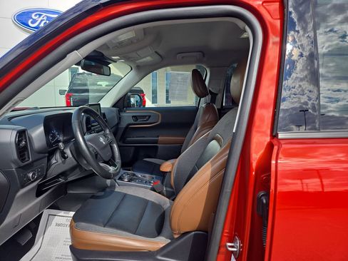 Certified 2022 Ford Bronco Sport Outer Banks w/ Tech Package AWD/4WD image 15