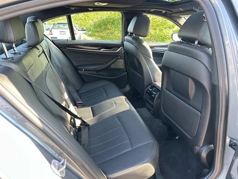 Used 2021 BMW 530i w/ Premium Package RWD image 37