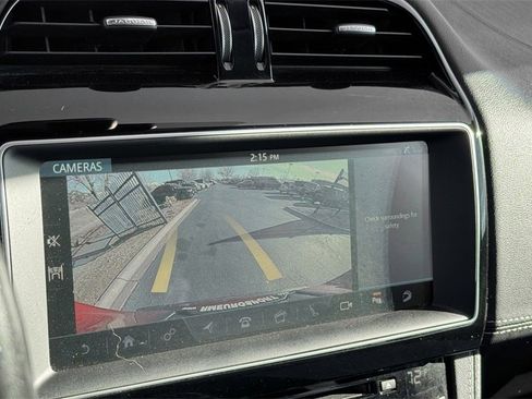 Used 2017 Jaguar F-PACE R-Sport image 21