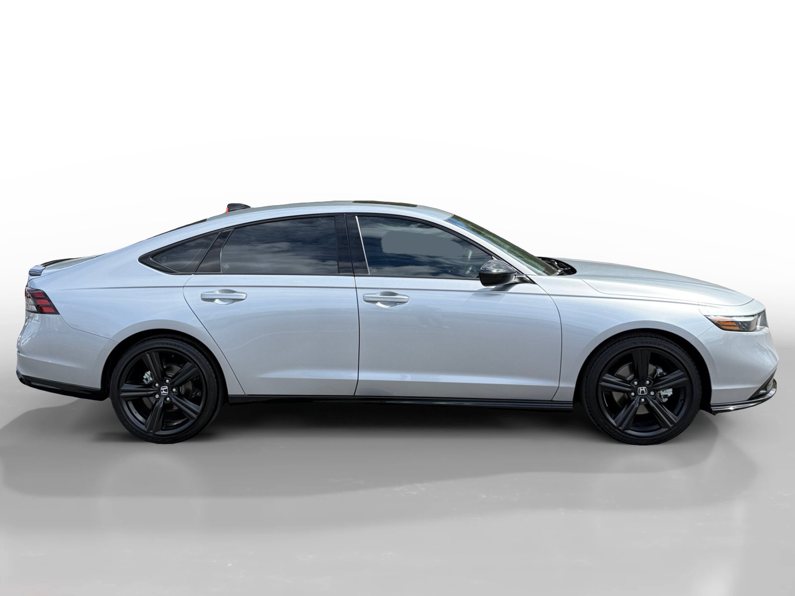 Used 2025 Honda Accord Sport image 6