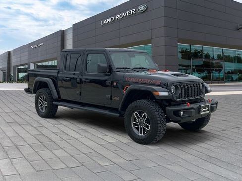 Used 2025 Jeep Gladiator Mojave AWD/4WD image 7