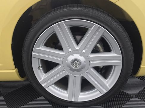 Used 2005 Chrysler Crossfire Limited RWD image 33