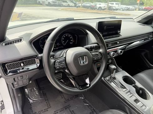 Used 2023 Honda Civic Sport image 12