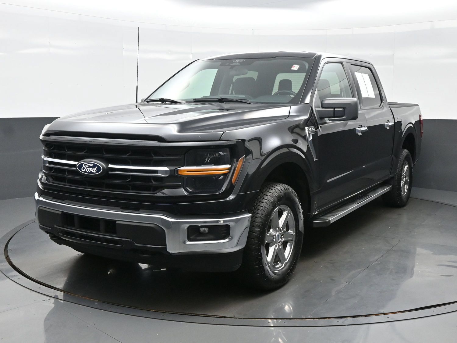 Used 2025 Ford F150 XLT w/ Equipment Group 301A Standard AWD/4WD image 1