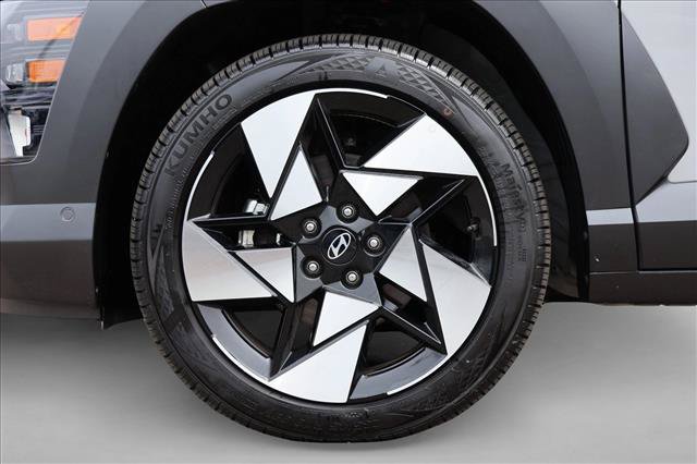 Used 2026 Hyundai Kona Limited FWD image 9
