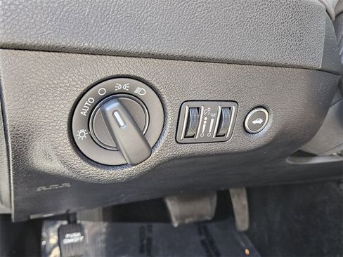 Used 2023 Dodge Charger SXT image 27