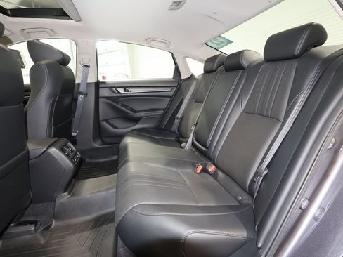 Used 2022 Honda Accord Touring image 24