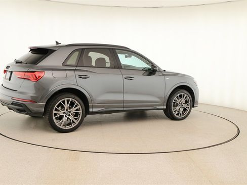 Certified 2025 Audi Q3 2.0T Premium Plus w/ Premium Plus Package image 7