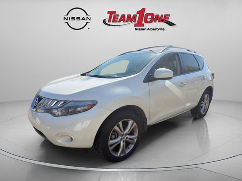 Used 2010 Nissan Murano LE w/ Navigation Pkg image 4