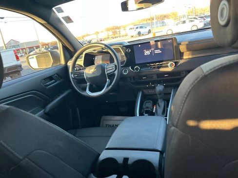 Used 2025 Chevrolet Colorado W/T w/ WT Convenience Package II image 24