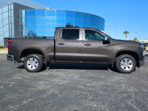 Used 2021 Chevrolet Silverado 1500 LT image 4