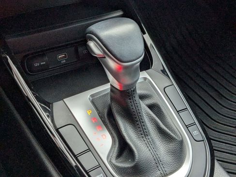 Used 2024 Kia Forte GT-Line image 19