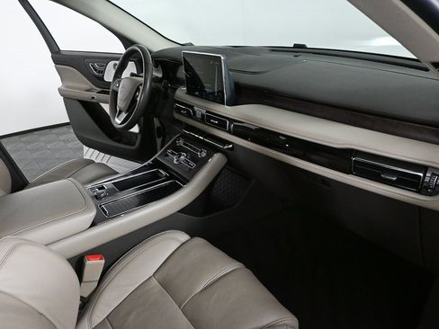 Used 2022 Lincoln Aviator Reserve w/ Equipment Group 201A image 24