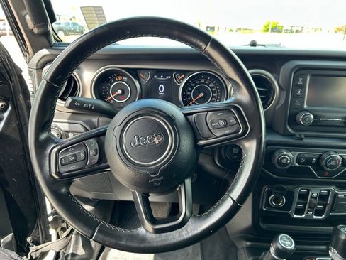 Used 2020 Jeep Wrangler Unlimited Sport S AWD/4WD image 23