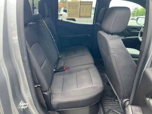 Used 2023 Chevrolet Colorado Trail Boss AWD/4WD image 19